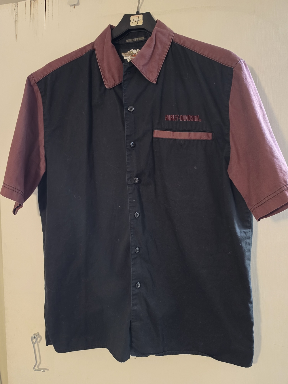Harley-Davidson Men’s Black and Burgundy Short Sleeve Button-Up Shirt